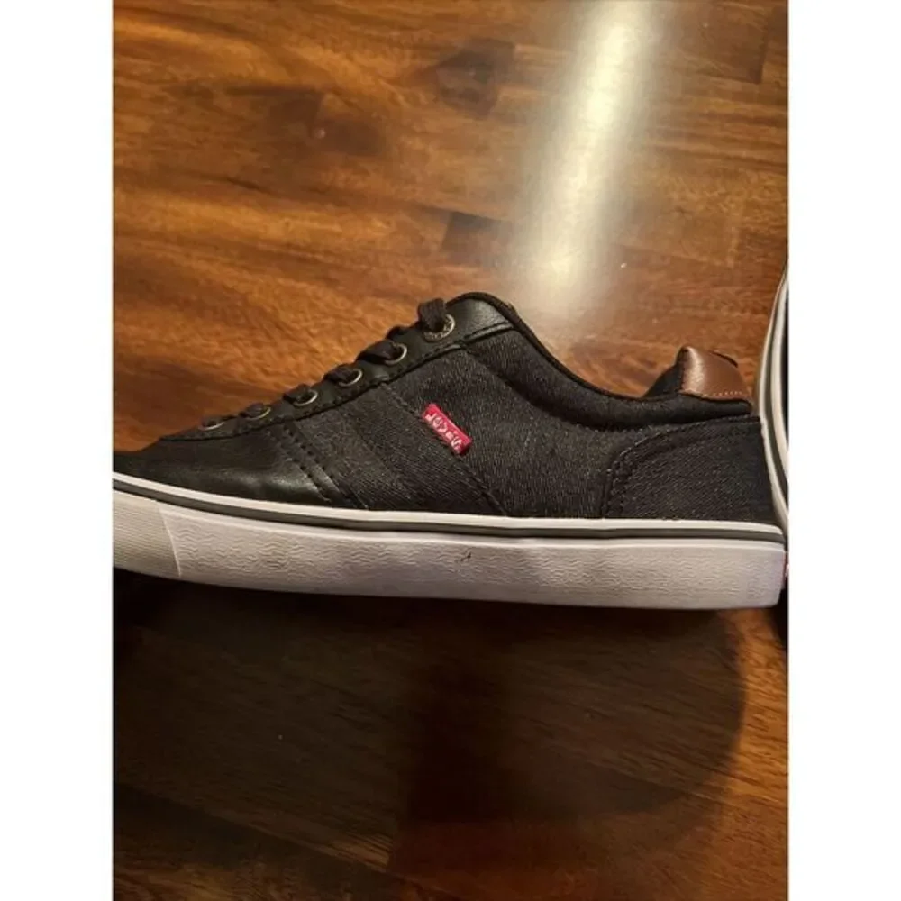 MENS LEVIS BLACK CANVAS/LEATHER  COMFORT‎ CASUAL SHOES SIZE 9 BLACK